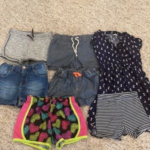Size 5 shorts bundle for girl
